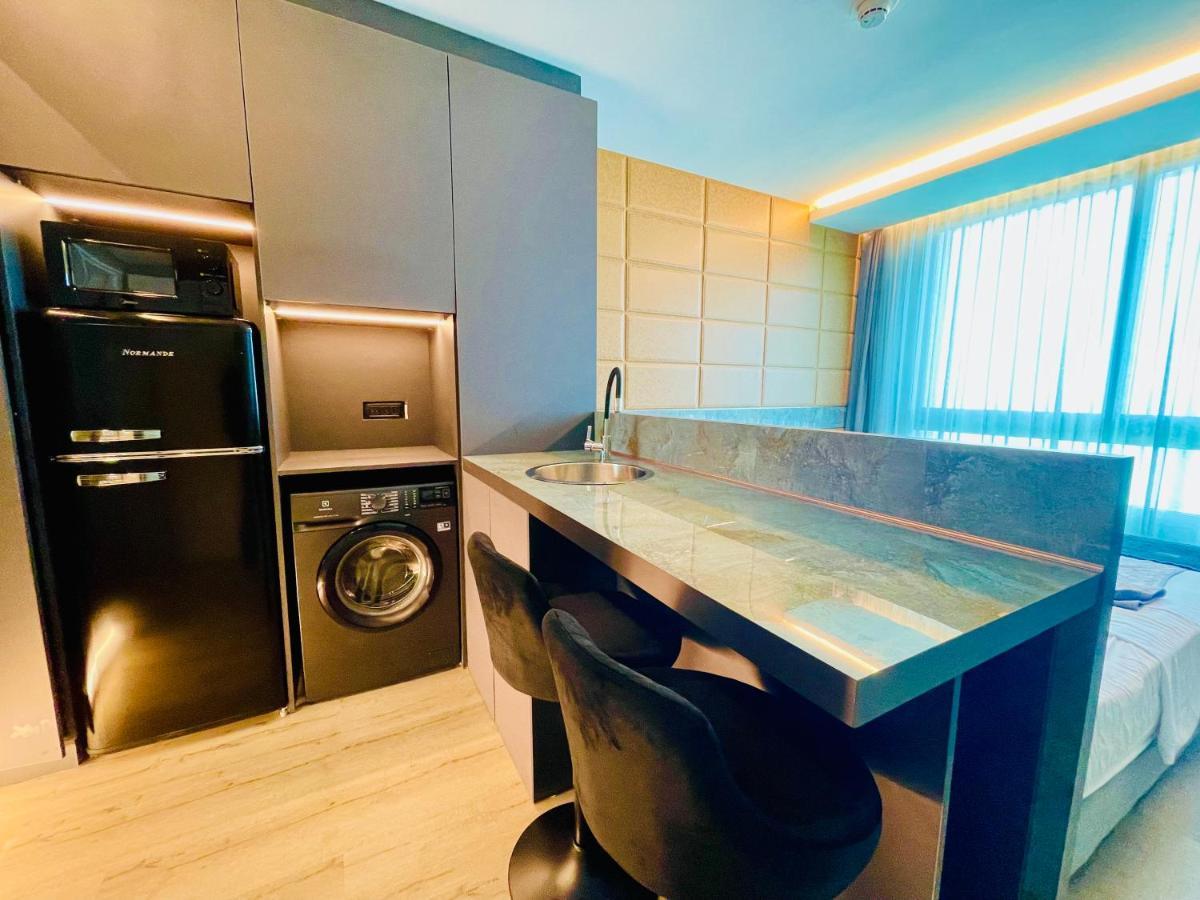 C Tower Apartments Нетания Экстерьер фото