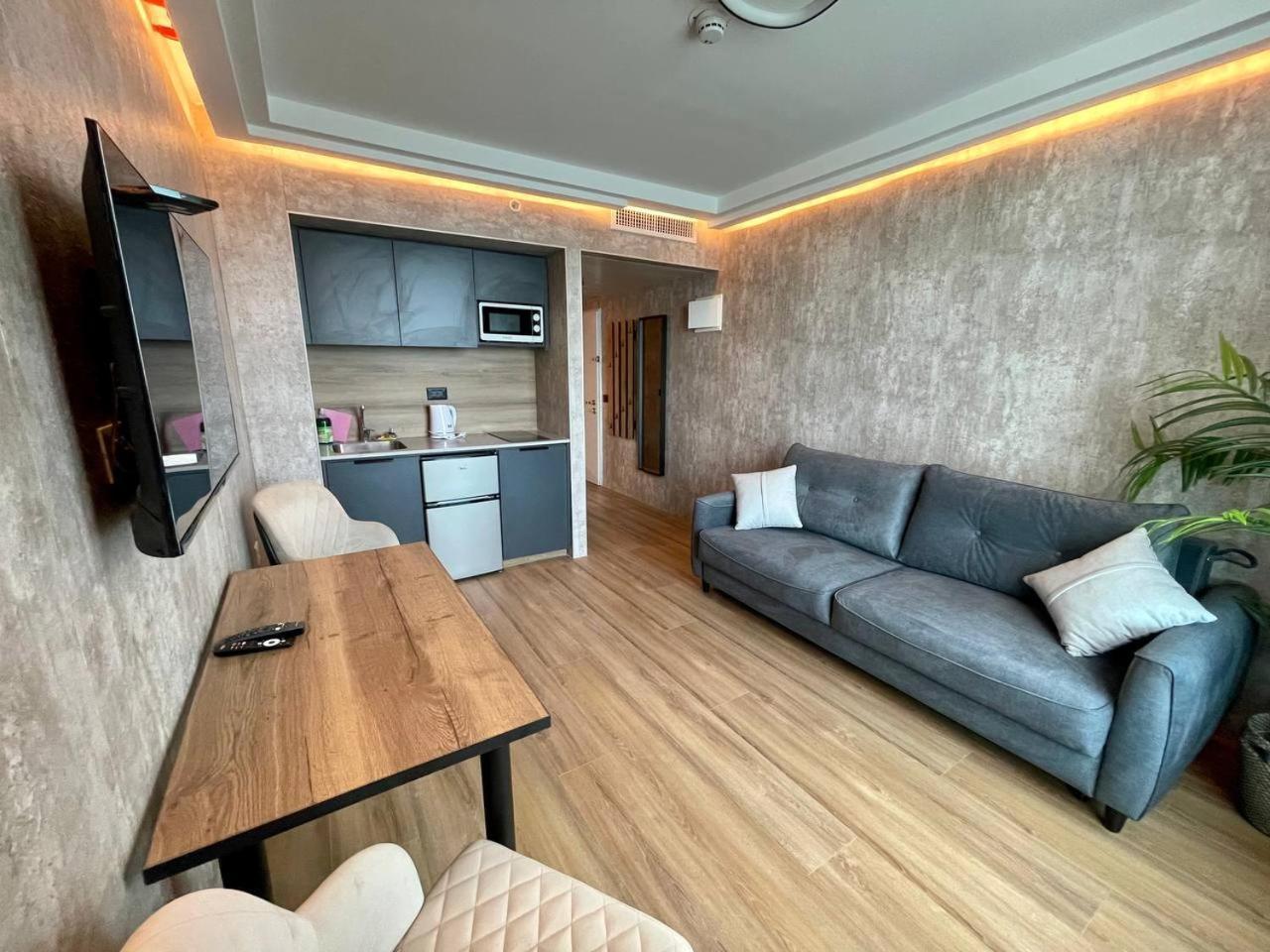 C Tower Apartments Нетания Экстерьер фото